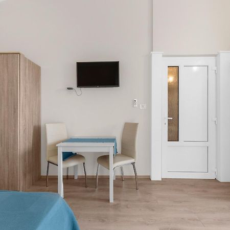 Villa Hope - Apartments With Shared Pool Poreč Pokój zdjęcie