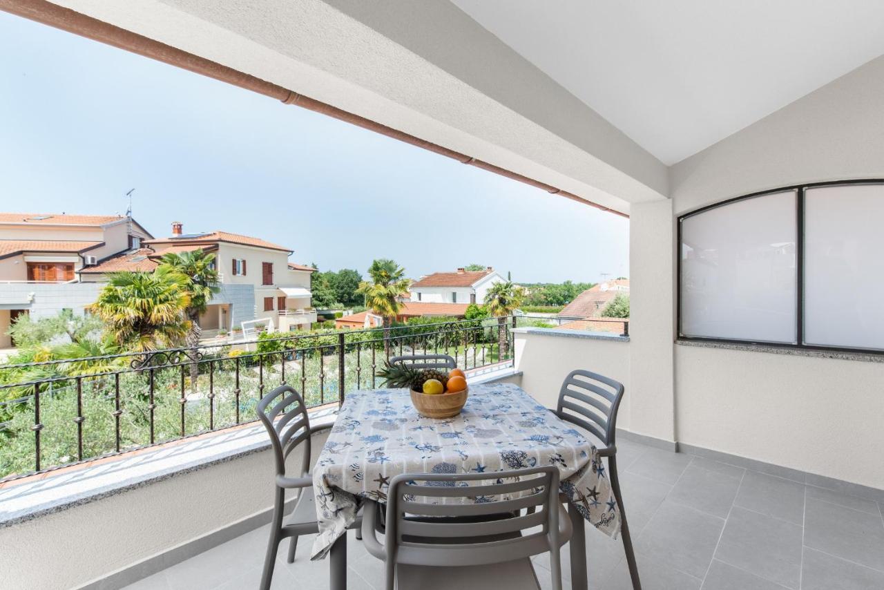 Villa Hope - Apartments With Shared Pool Poreč Zewnętrze zdjęcie
